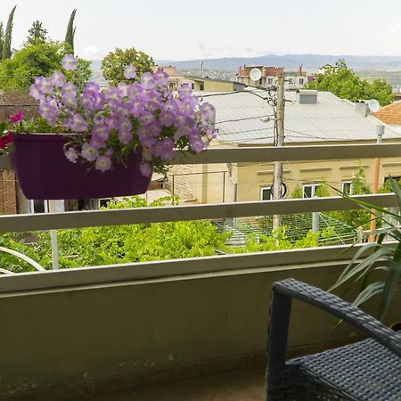 4Bd Appartaments With Cozy Garden Тбилиси Екстериор снимка