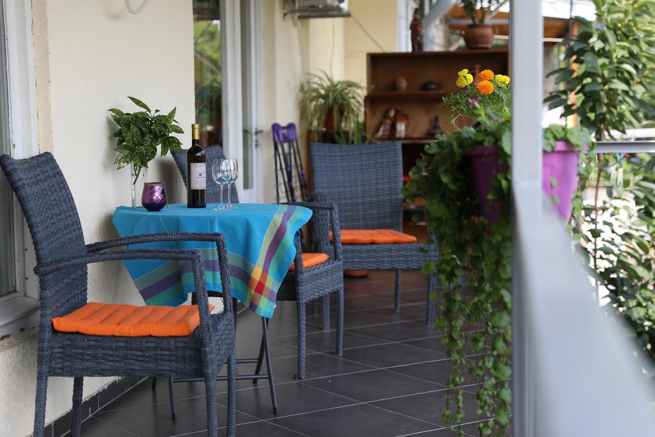 4Bd Appartaments With Cozy Garden Тбилиси Екстериор снимка