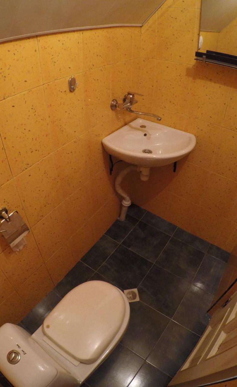 4Bd Appartaments With Cozy Garden Тбилиси Екстериор снимка
